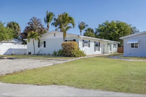 722 Granada Street Fort Pierce FL 34949