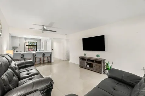 6049 Balboa Circle Boca Raton FL 33433
