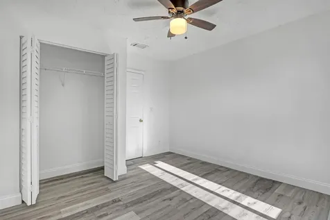180 W 15th Street Riviera Beach FL 33404