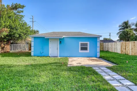 180 W 15th Street Riviera Beach FL 33404