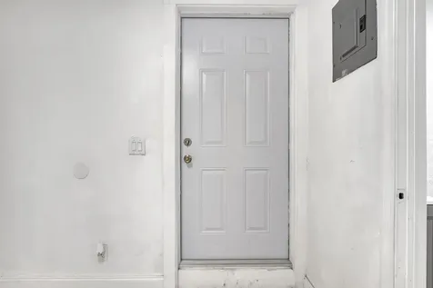 180 W 15th Street Riviera Beach FL 33404
