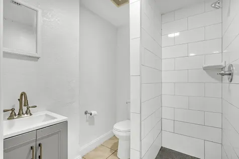 180 W 15th Street Riviera Beach FL 33404