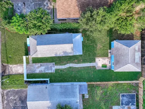 180 W 15th Street Riviera Beach FL 33404