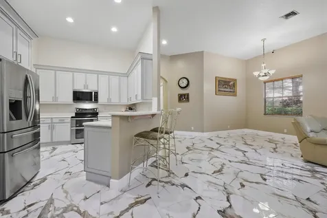 123 Via Santa Cruz Jupiter FL 33458