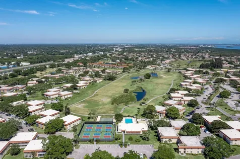 53 Woodland Drive Vero Beach FL 32962
