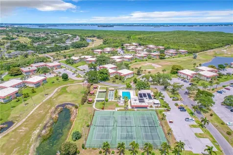 53 Woodland Drive Vero Beach FL 32962