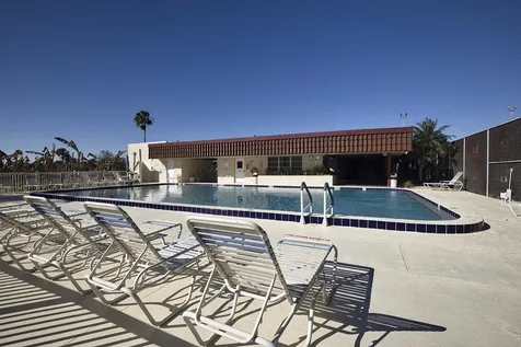 53 Woodland Drive Vero Beach FL 32962