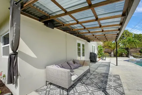 702 Grove Street Lake Worth Beach FL 33461
