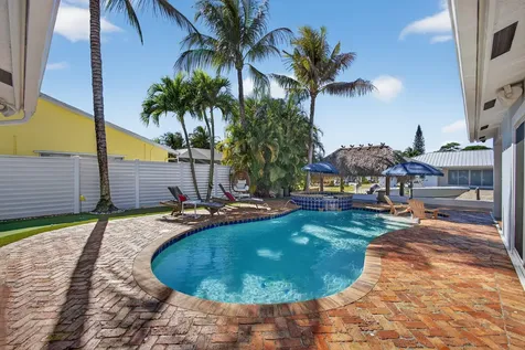 908 Penn Trail Jupiter FL 33458