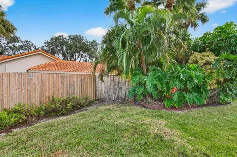 2036 Amesbury Circle Wellington FL 33414