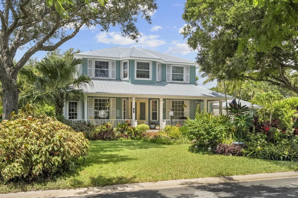 4 Lantana Lane Sewalls Point FL 34996