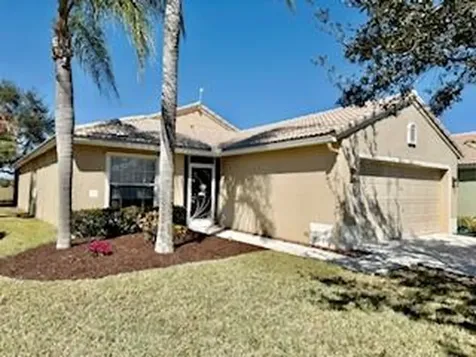 612 Nw Stanford Lane Port Saint Lucie FL 34983