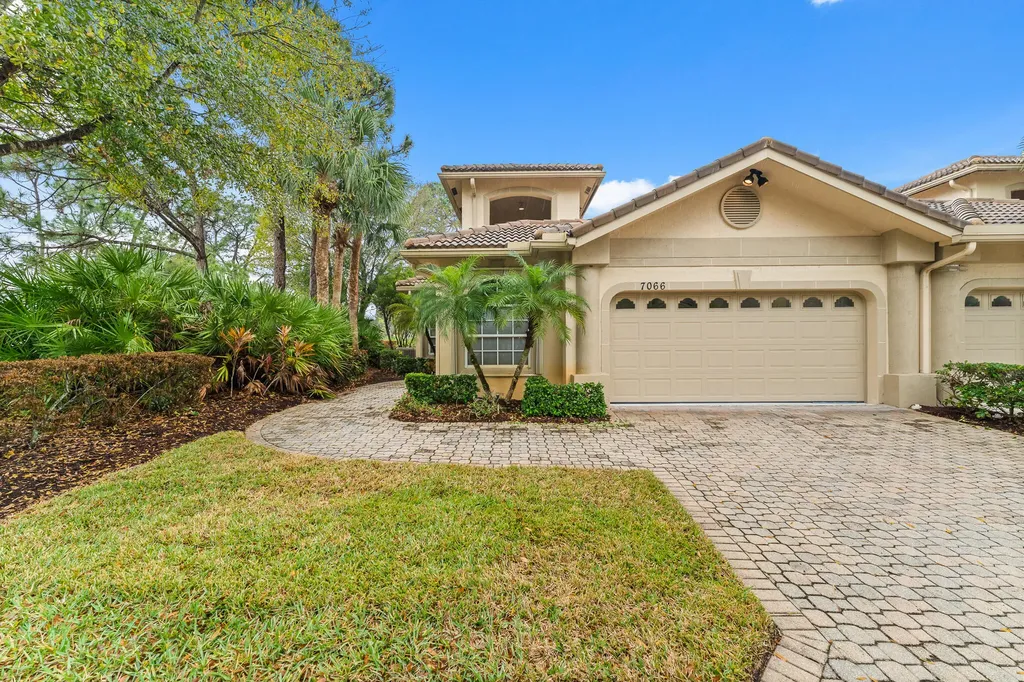 7066 Torrey Pines Circle Port Saint Lucie FL 34986