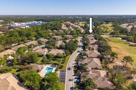 7066 Torrey Pines Circle Port Saint Lucie FL 34986