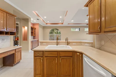 7066 Torrey Pines Circle Port Saint Lucie FL 34986