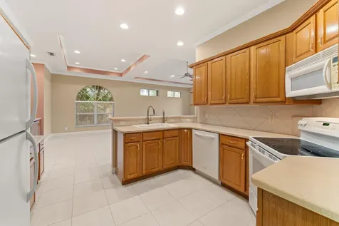 7066 Torrey Pines Circle Port Saint Lucie FL 34986