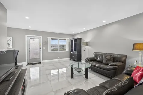 160 Easthampton G West Palm Beach FL 33417