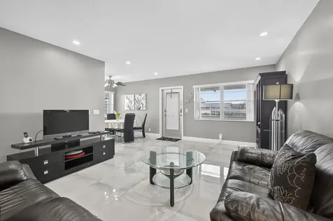 160 Easthampton G West Palm Beach FL 33417