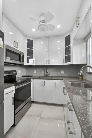160 Easthampton G West Palm Beach FL 33417