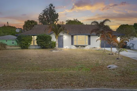 6504 Student Way Fort Pierce FL 34951