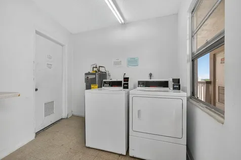 413 Southampton A West Palm Beach FL 33417