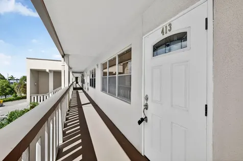 413 Southampton A West Palm Beach FL 33417