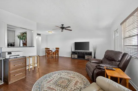 413 Southampton A West Palm Beach FL 33417