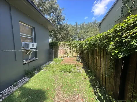 1418 SW 27th Street Fort Lauderdale FL 33315