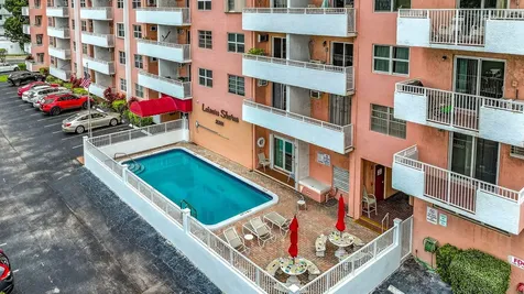 3201 Ne 14th Street Causeway Pompano Beach FL 33062