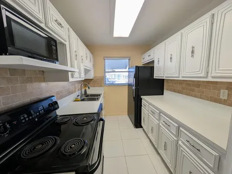 160 High Point Terrace Delray Beach FL 33445