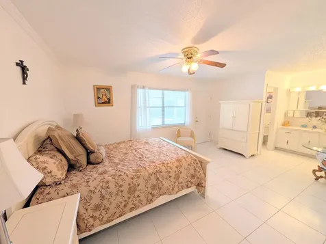 160 High Point Terrace Delray Beach FL 33445