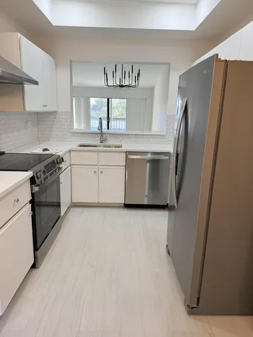 5021 Oak Hill Lane Delray Beach FL 33484