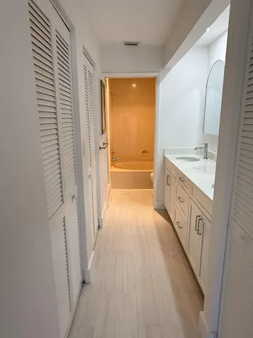 5021 Oak Hill Lane Delray Beach FL 33484