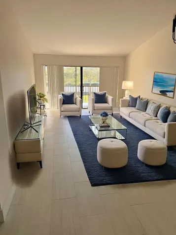 5021 Oak Hill Lane Delray Beach FL 33484