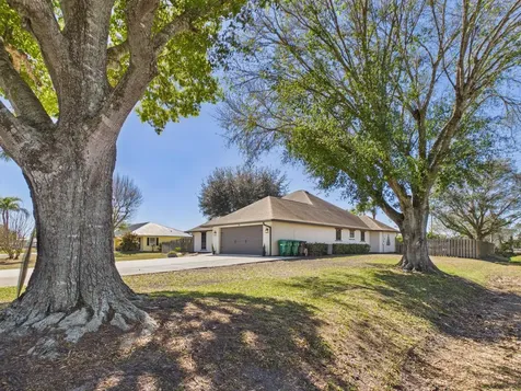755 Sw 85th Avenue Okeechobee FL 34974