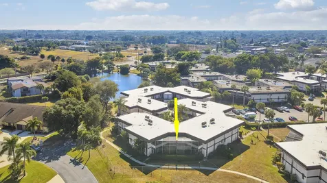 7 Greenway Village Royal Palm Beach FL 33411