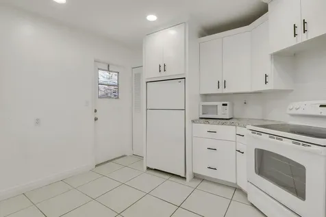 7 Greenway Village Royal Palm Beach FL 33411