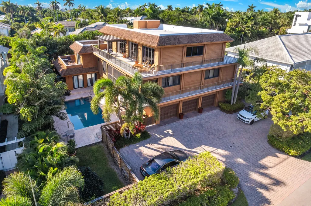 122 Andrews Avenue Delray Beach FL 33483