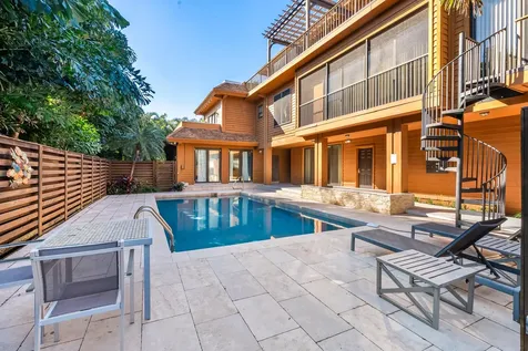 122 Andrews Avenue Delray Beach FL 33483