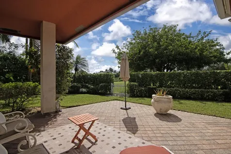 2771 Twin Oaks Way Wellington FL 33414