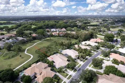 2771 Twin Oaks Way Wellington FL 33414