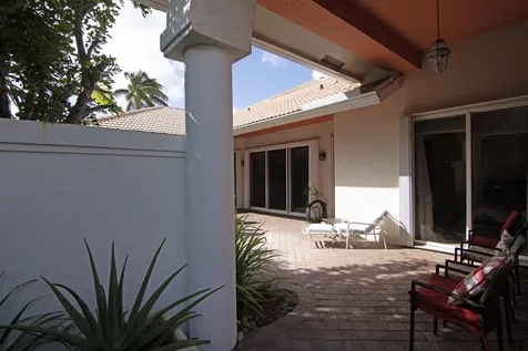 2771 Twin Oaks Way Wellington FL 33414