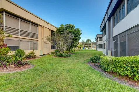 42 Burgundy A Delray Beach FL 33484