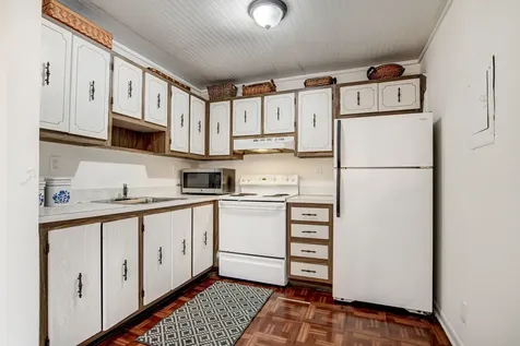 42 Burgundy A Delray Beach FL 33484