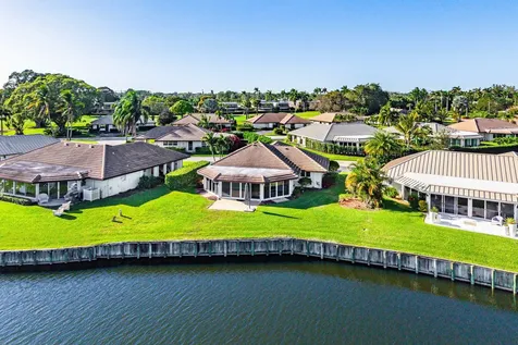 322 Cedar Key Circle Atlantis FL 33462