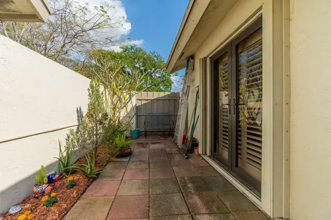 3096 S Oakland Forest Drive Oakland Park FL 33309