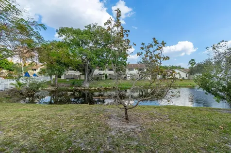 3096 S Oakland Forest Drive Oakland Park FL 33309
