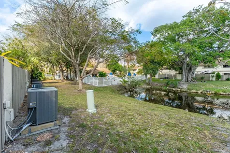 3096 S Oakland Forest Drive Oakland Park FL 33309