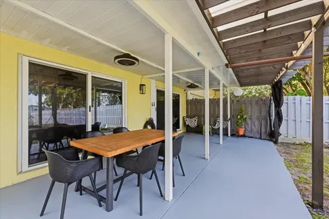 901 Sw 111th Way Davie FL 33324