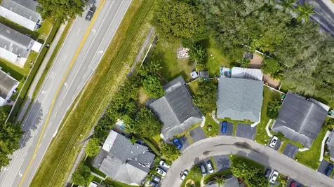 901 Sw 111th Way Davie FL 33324